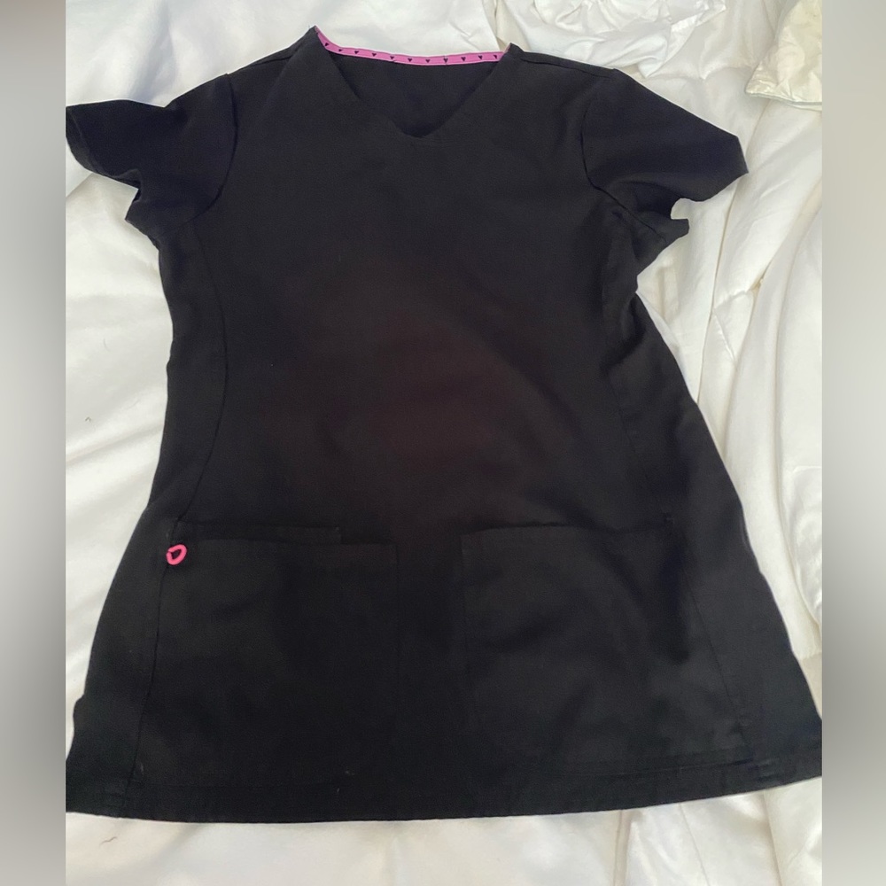 Black- heart soul- joggers scrub set-top is small bottom x small